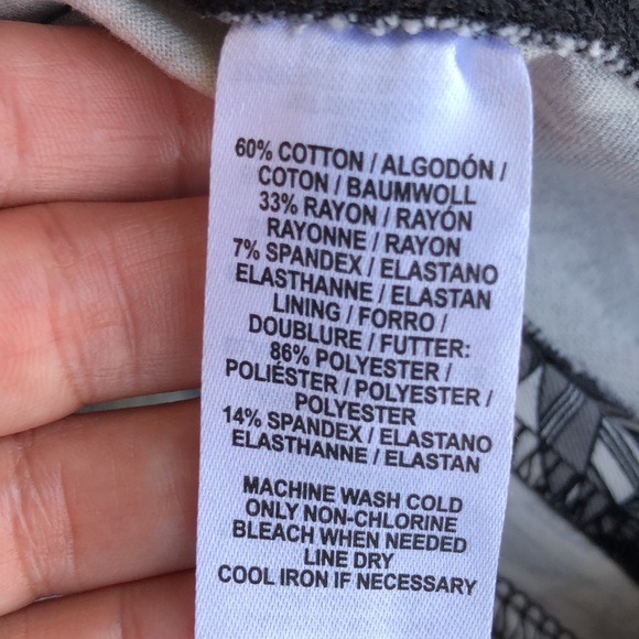 NWOT! - LYSSE Tummy Control Side Zip Ankle Pants - Picture 3 of 7